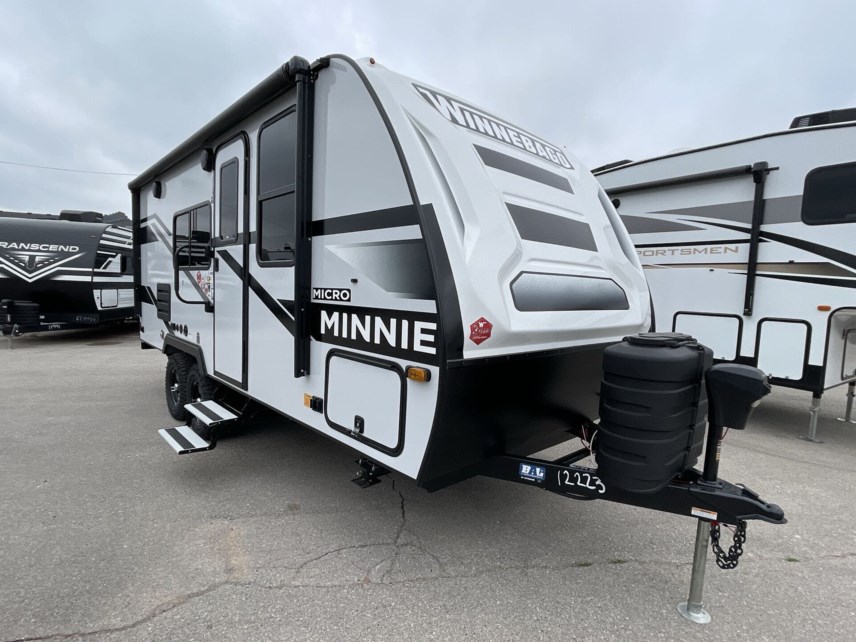 New 2024 Winnebago Micro Minnie 2108DS available in Oklahoma City, Oklahoma