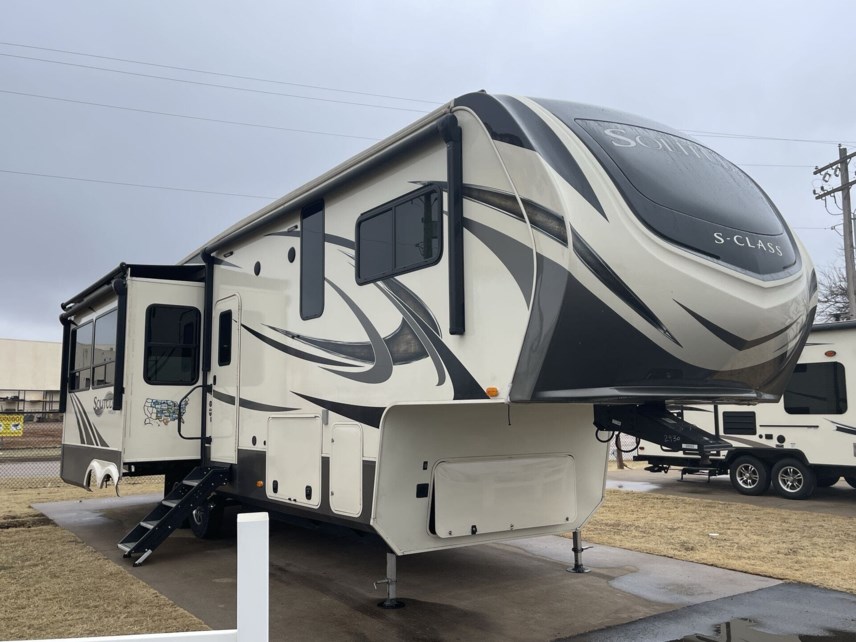 Used 2020 Grand Design Solitude S-CLASS 2930RL available in Oklahoma City, Oklahoma