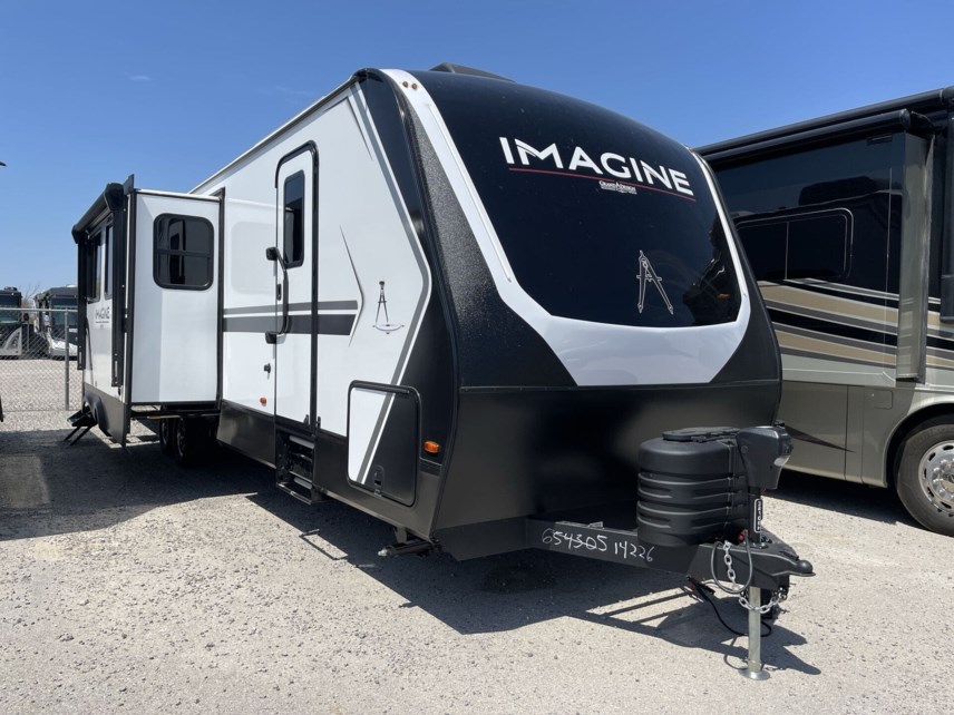 New 2025 Grand Design Imagine 3210BH available in Oklahoma City, Oklahoma