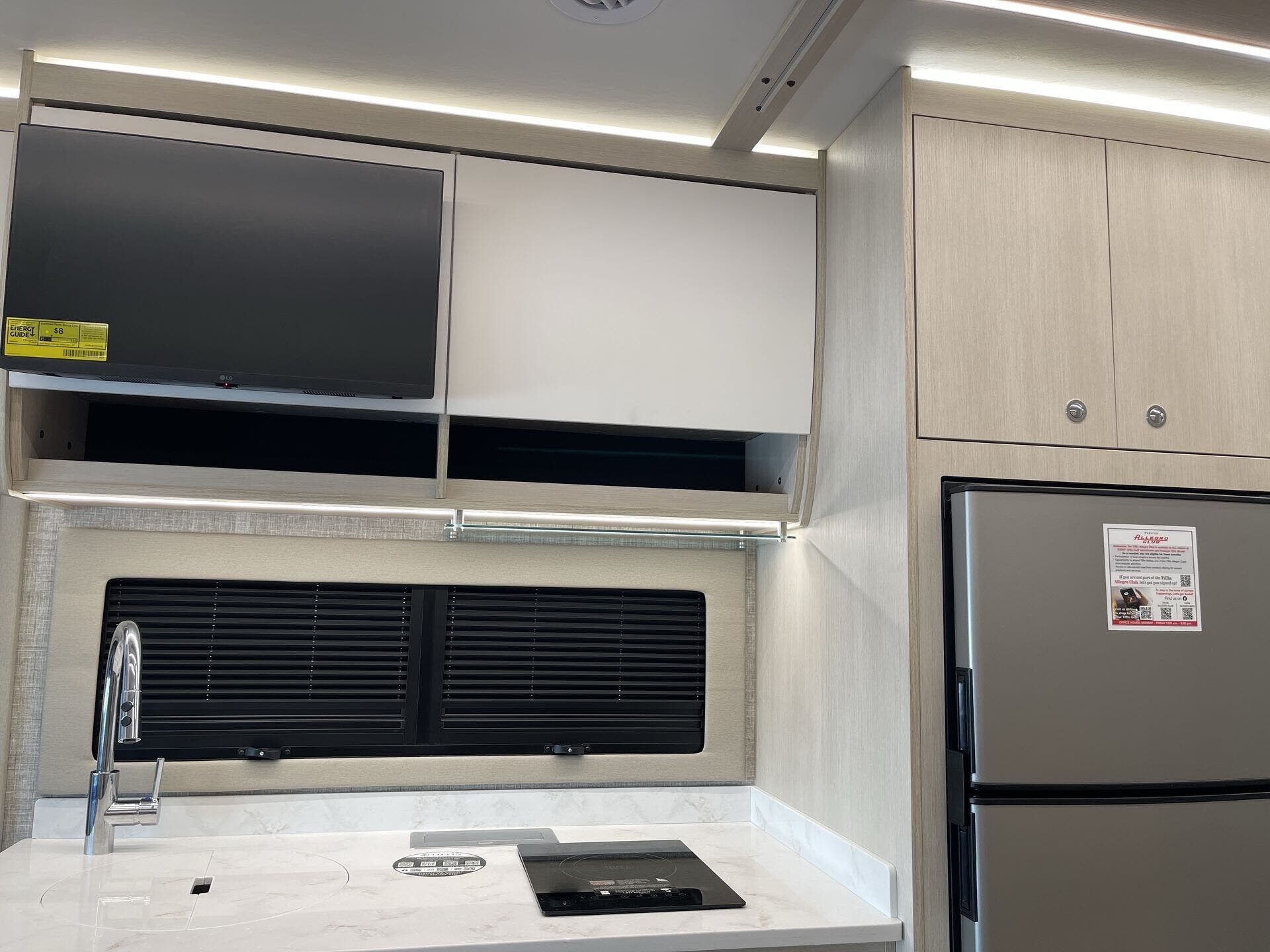 2024 Mercedes Benz Sprinter 3500 photo 3