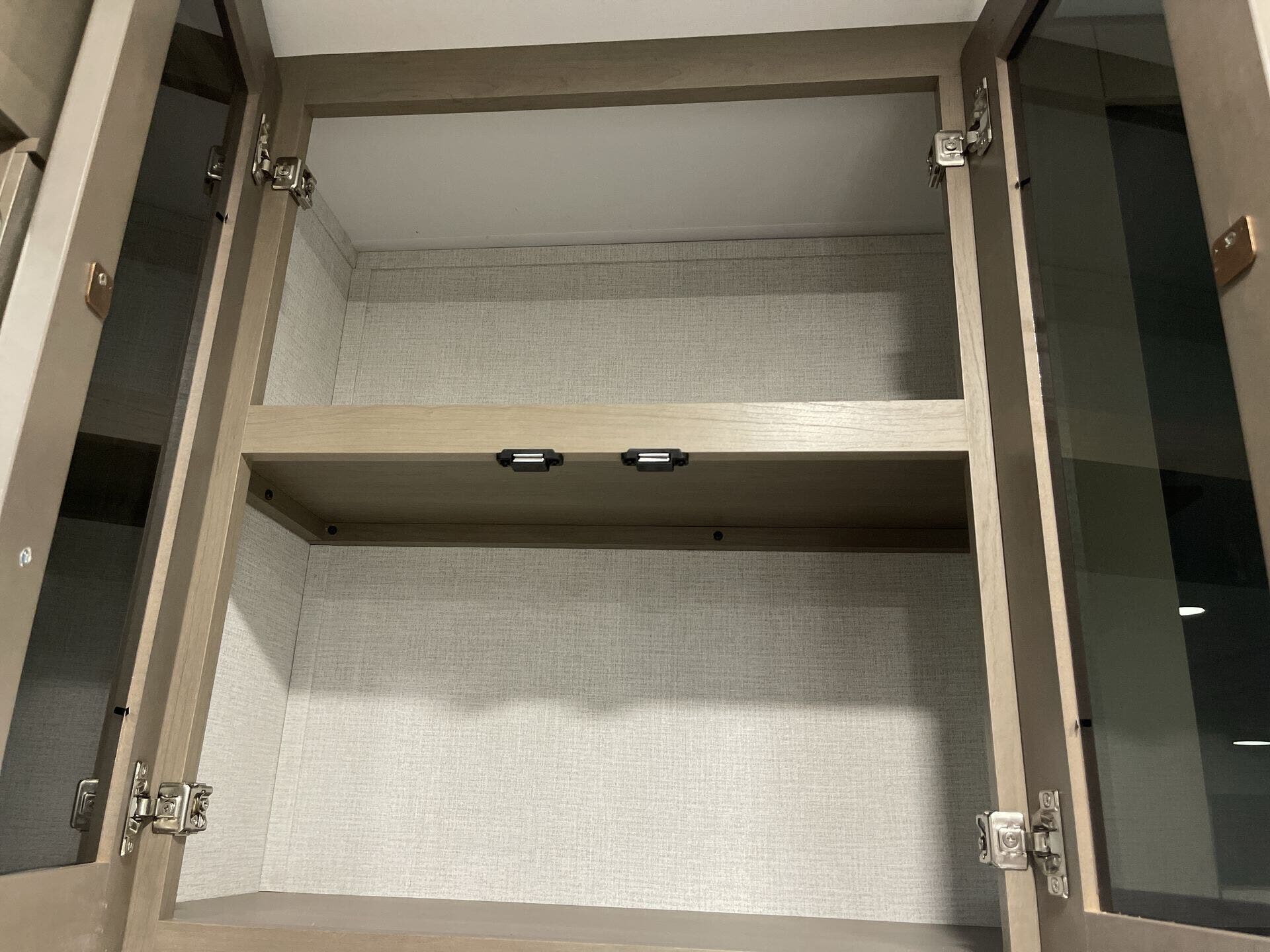 2025 Grand Design Recreational Reflection Narrow Body photo 2