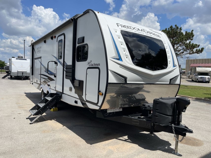 Used 2021 Coachmen Freedom Express 259FKDS available in Oklahoma City, Oklahoma