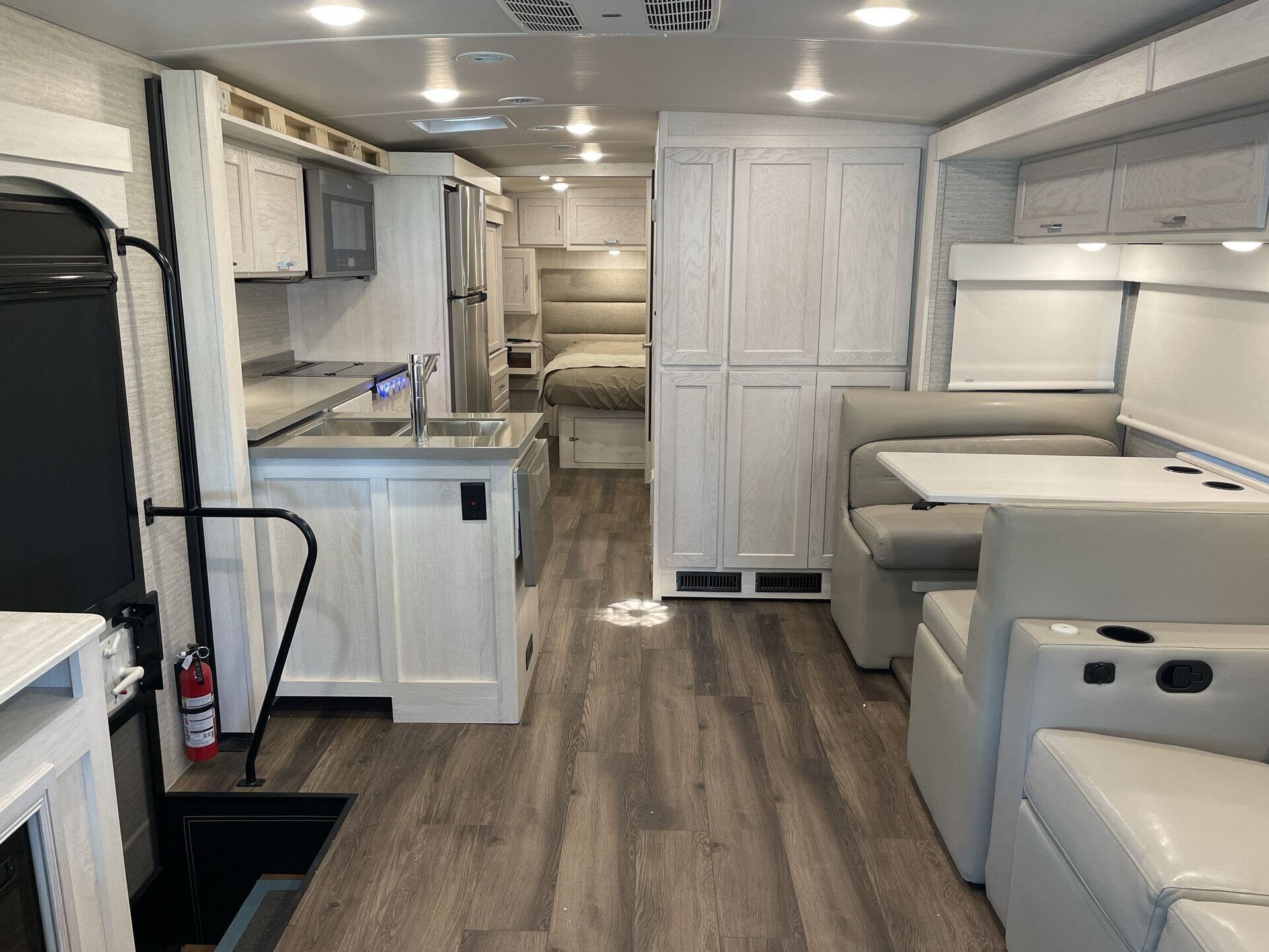 2024 Freightliner XC-S Straight Rail Rear Engine Motor Home Chassis photo 2