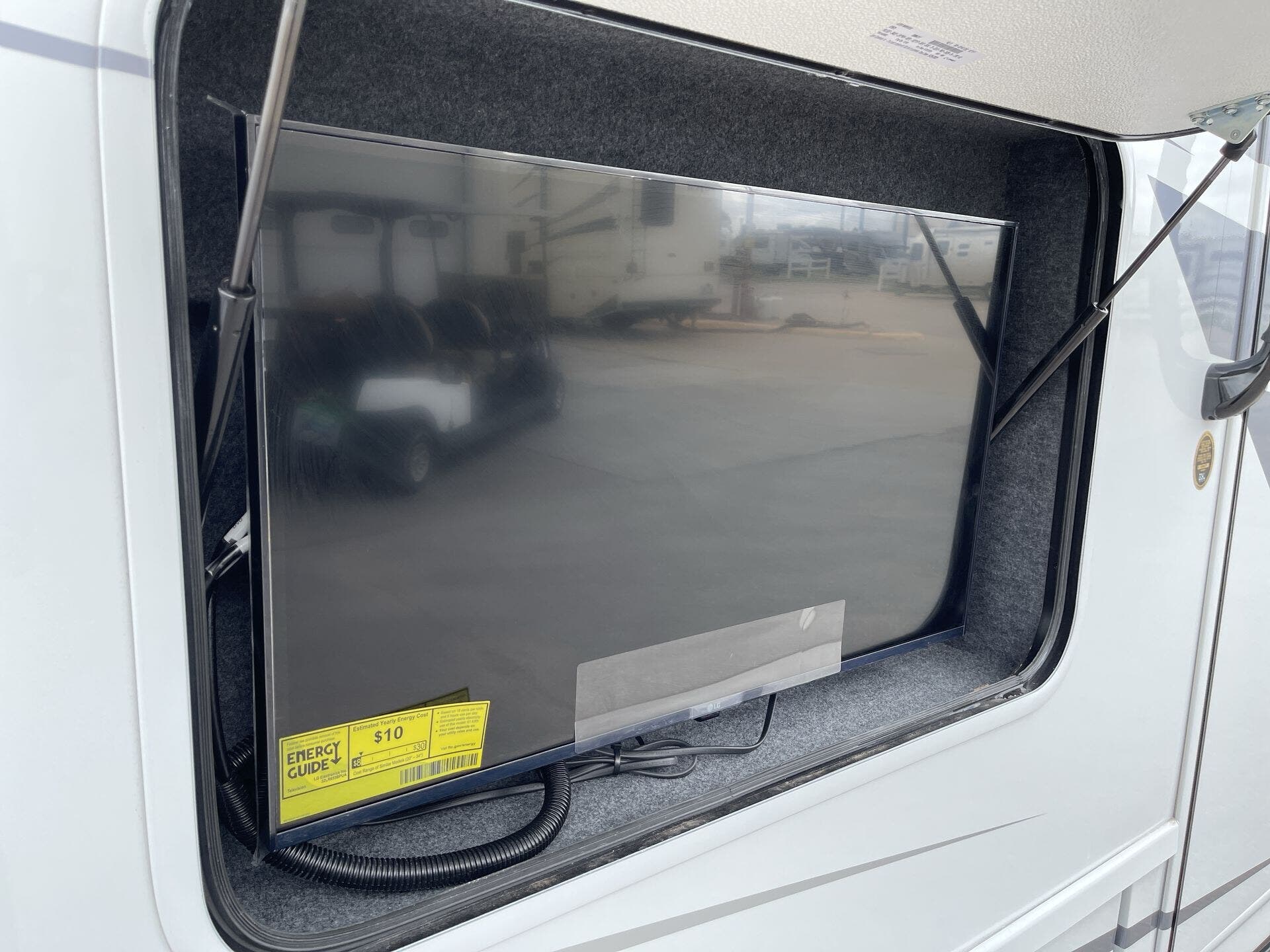 2024 Mercedes Benz Sprinter 3500 photo 21