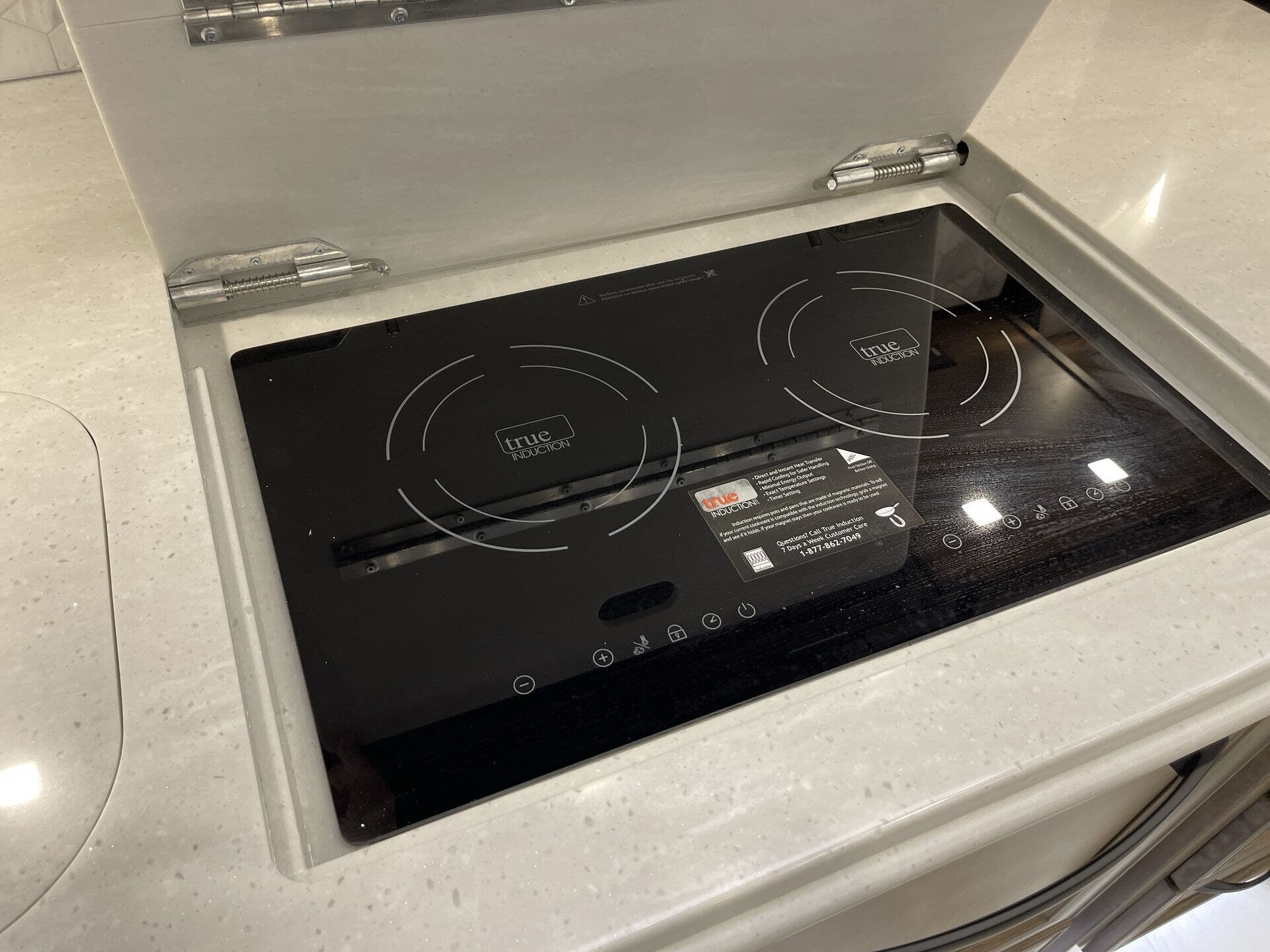 2026 Freightliner XC-R Raised Rail Rear Engine Motor Home Chassis photo 4