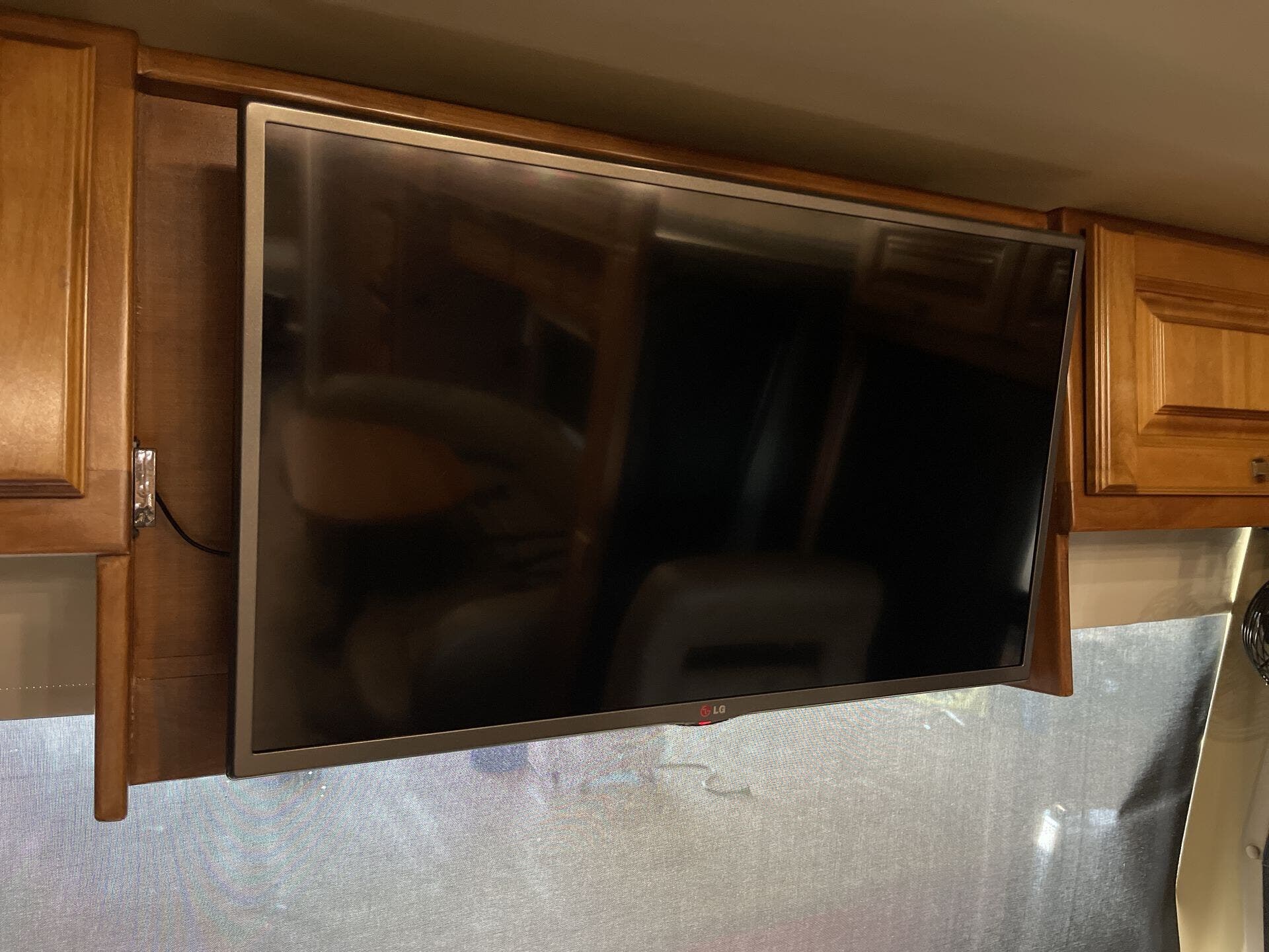 2015 Tiffin Motorhomes, Inc Breeze photo 9