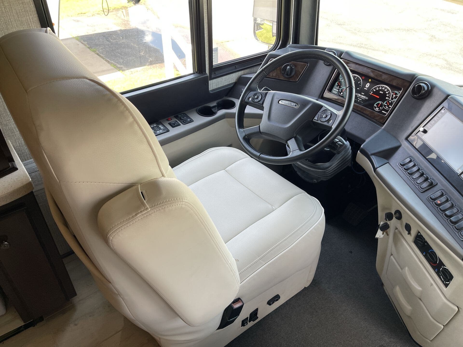 2021 Freightliner XC-R Raised Rail Rear Engine Motor Home Chassis photo 29