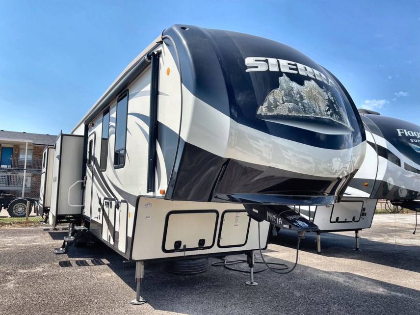 Used 2017 Forest River Sierra 381RBOK available in Oklahoma City, Oklahoma