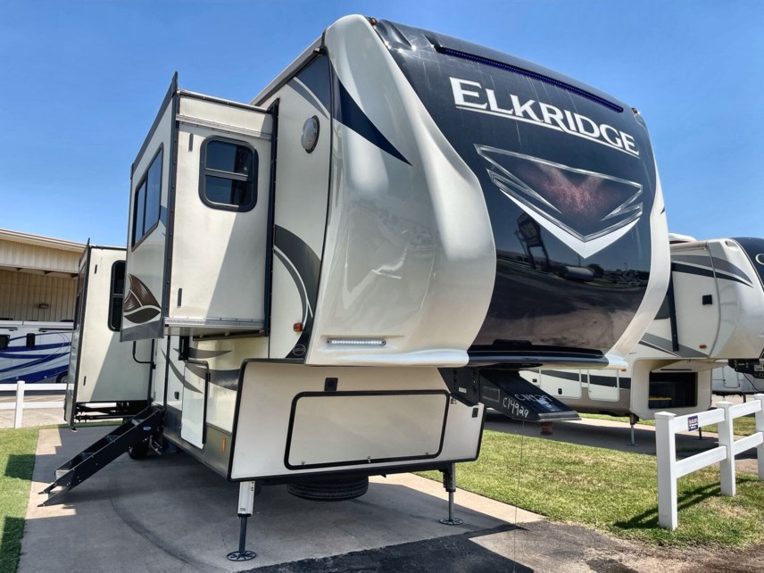 Used 2019 Heartland ElkRidge 40FLFS available in Oklahoma City, Oklahoma