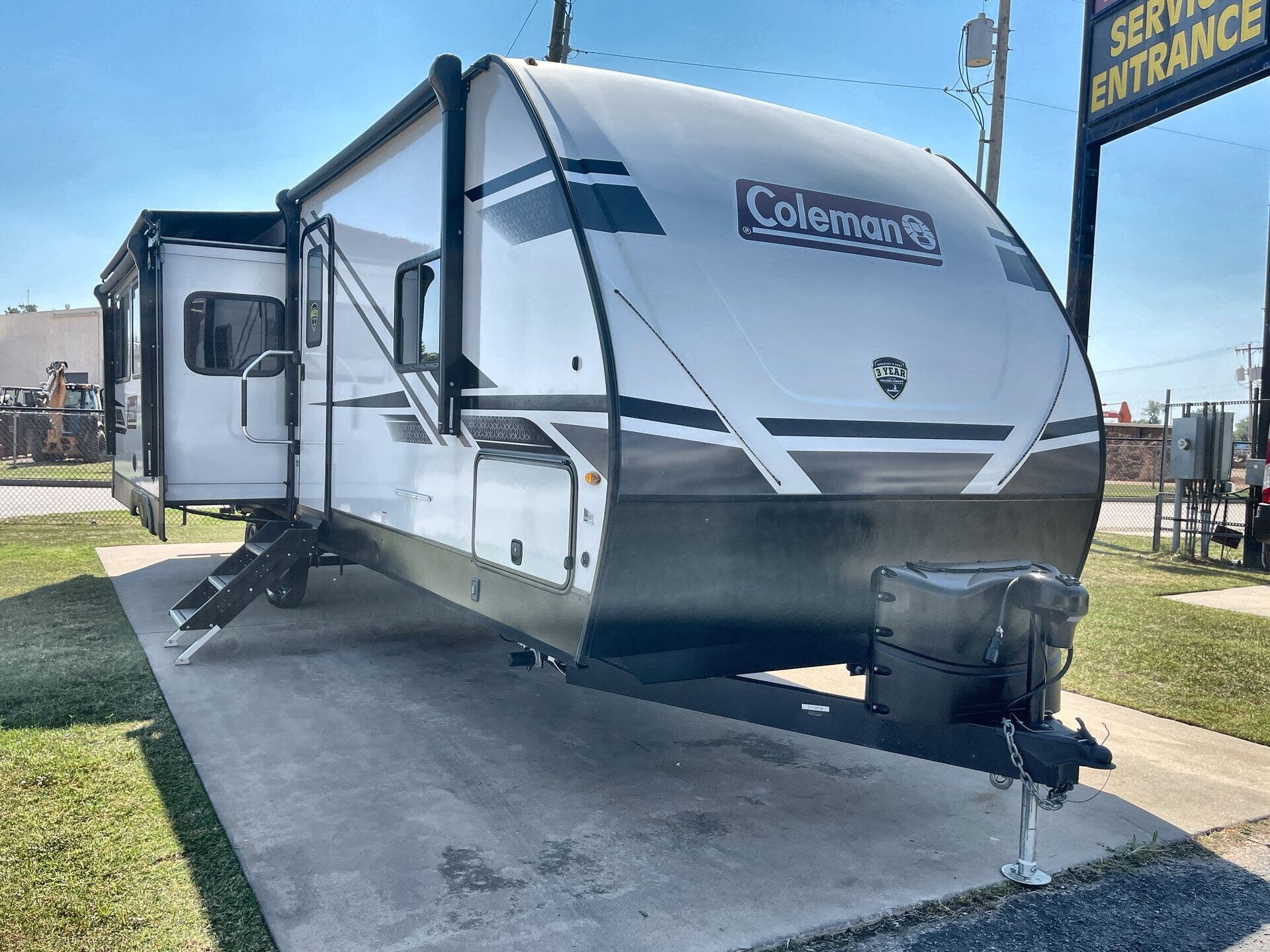 2023 Dutchmen Coleman 2955RL #13871A - For Sale in Oklahoma City, OK