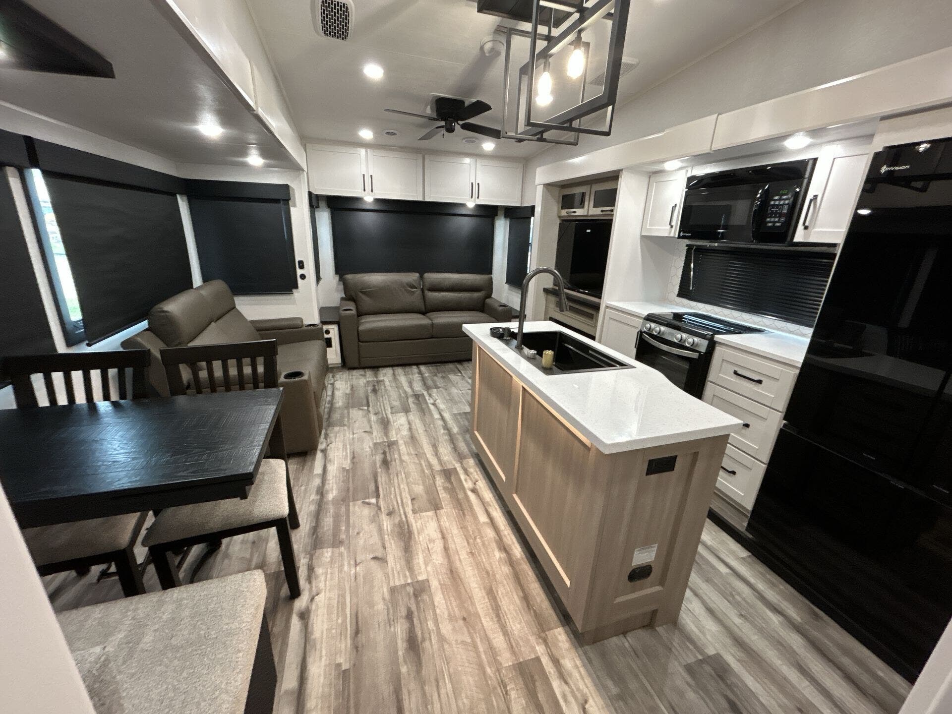 2026 Open Range Roamer 35MRQS by Highland Ridge from McClain's RV Oklahoma City in Oklahoma City, Oklahoma