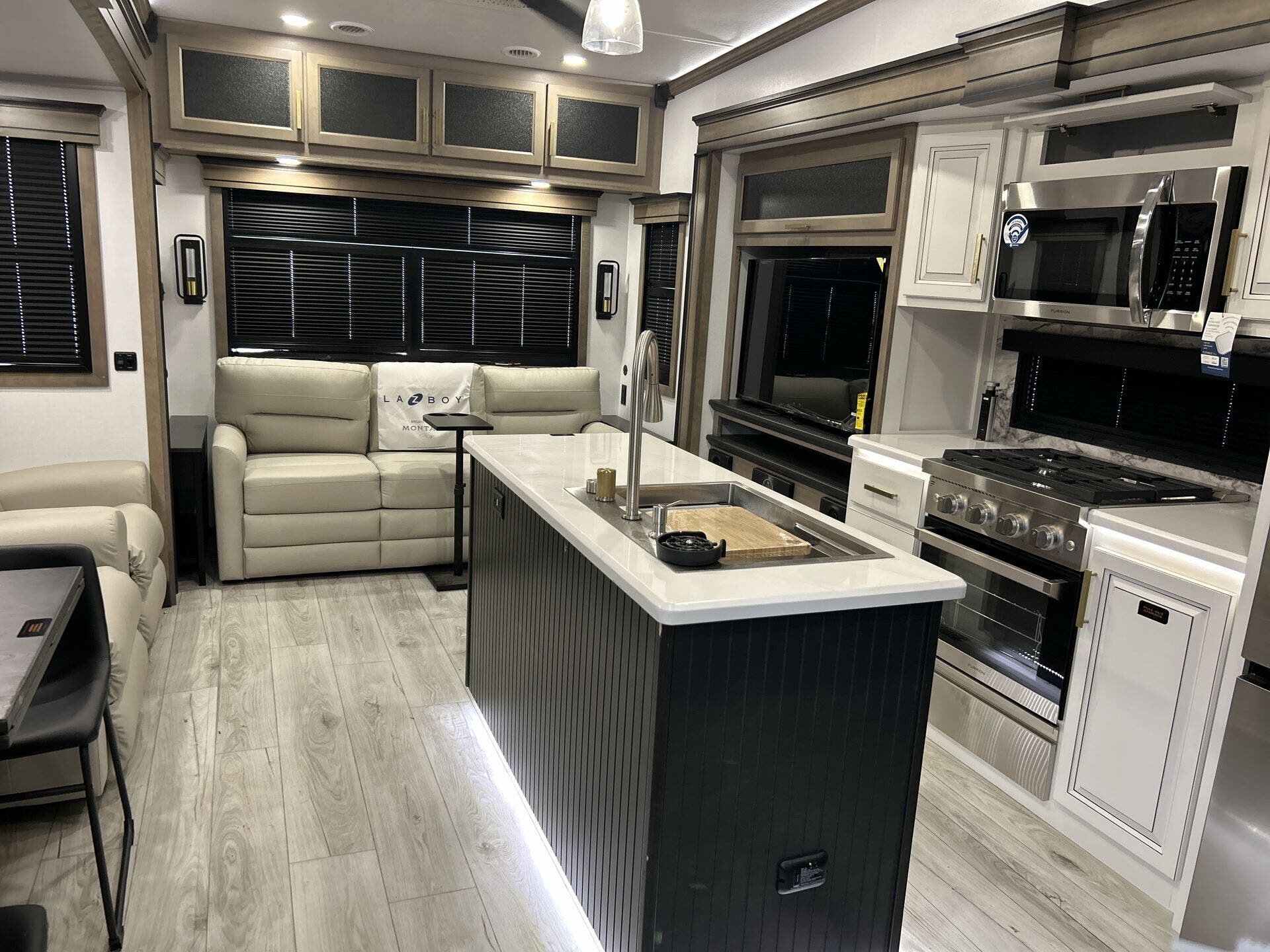 Used 2026 Keystone Montana 3123RL available in Oklahoma City, Oklahoma