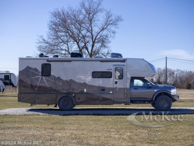 2024 Isata 5 30FW BUCKSTOP EDITION by Dynamax Corp from McKee RV in Perry, Iowa