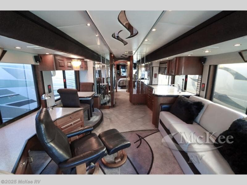 2006 Blue Bird Wanderlodge 450LXI - Used Class A For Sale by McKee RV in Perry, Iowa