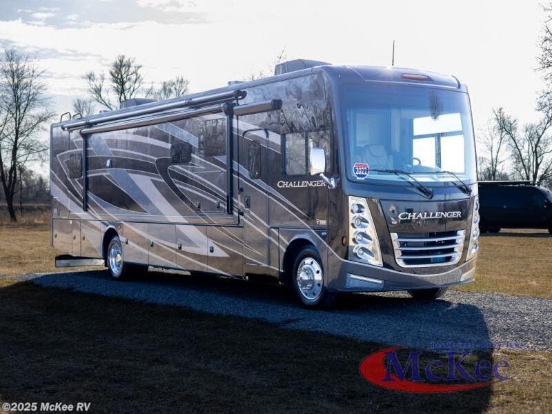 2022 Thor Motor Coach Challenger 37FH RV for Sale in Perry, IA 4622