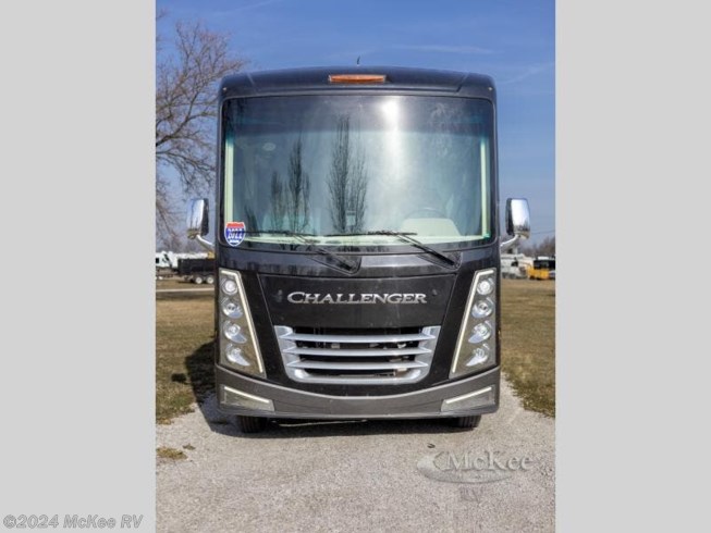 2022 Challenger 37DS by Thor Motor Coach from McKee RV in Perry, Iowa
