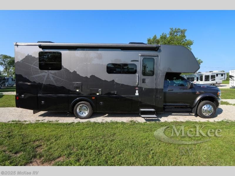 New 2025 Dynamax Corp isata 5 28SSD4X4 available in Perry, Iowa