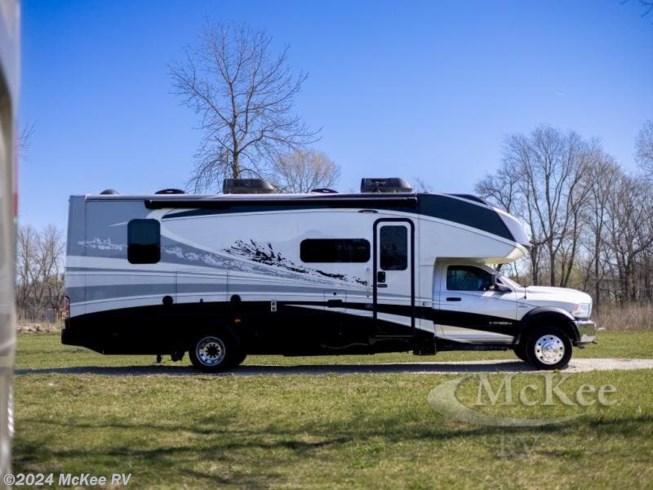 2018 Isata 5 30FW by Dynamax Corp from McKee RV in Perry, Iowa