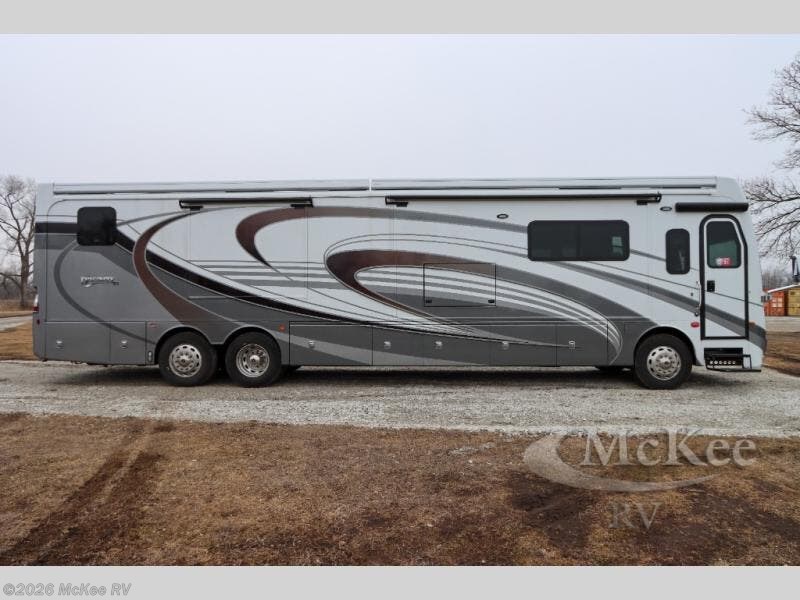 New 2025 Fleetwood Discovery LXE 44S available in Perry, Iowa