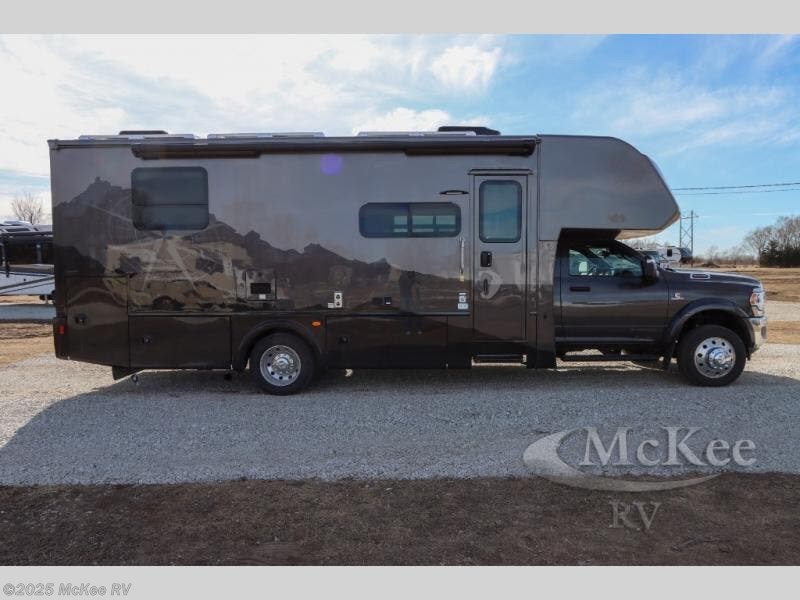 New 2025 Dynamax Corp isata 5 28SSD4X4 available in Perry, Iowa