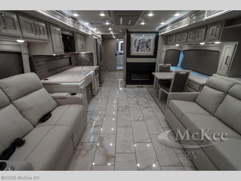 2025 Discovery LXE 40M by Fleetwood from McKee RV in Perry, Iowa