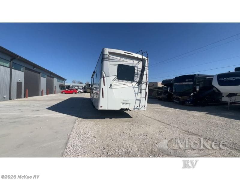 New 2026 Thor Motor Coach Luminate CC35 available in Perry, Iowa