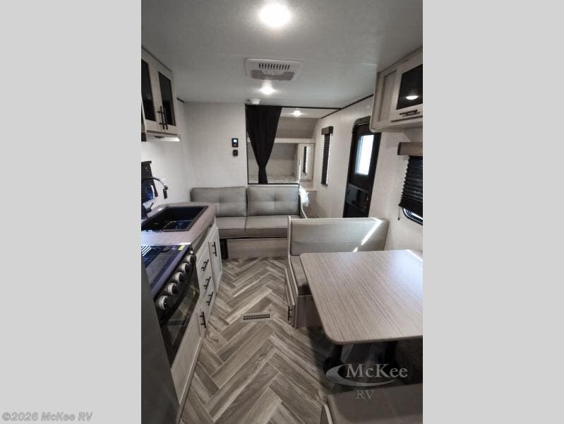 New 2025 CrossRoads Zinger Lite 252BH available in Perry, Iowa