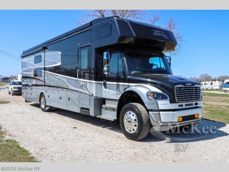 Used 2022 Dynamax Corp DX3 37BD available in Perry, Iowa