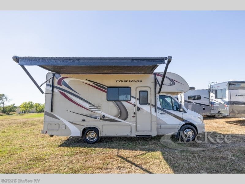 Used 2019 Thor Motor Coach Fourwinds 24BL available in Perry, Iowa