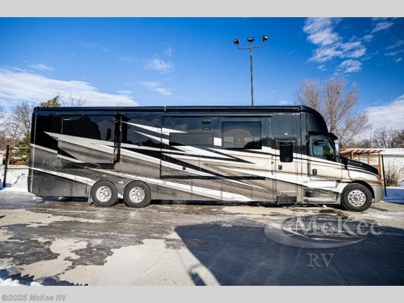 New 2026 Show Hauler Adventure 4501 available in Perry, Iowa