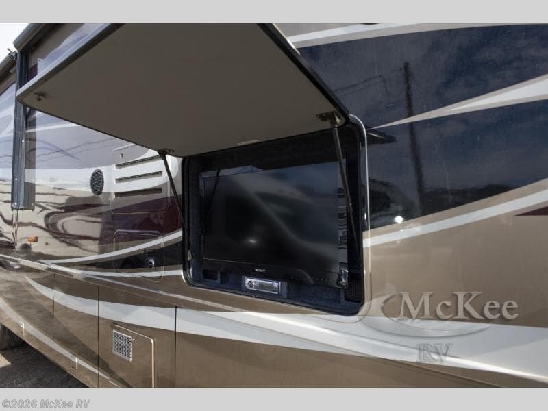 Used 2013 Newmar Canyon Star 3920 available in Perry, Iowa