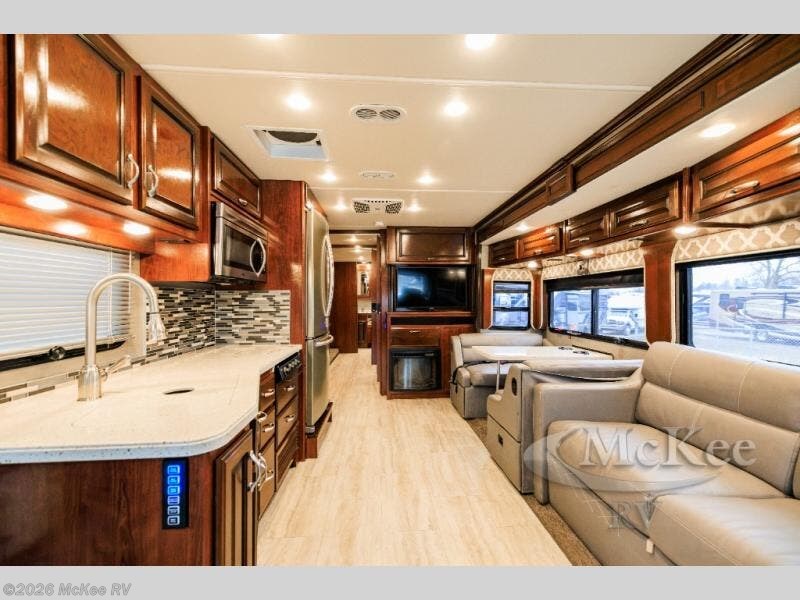 2018 Bounder 36H by Fleetwood from McKee RV in Perry, Iowa
