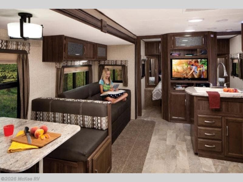 Used 2017 Coachmen Apex Ultra-Lite 289TBSS available in Perry, Iowa
