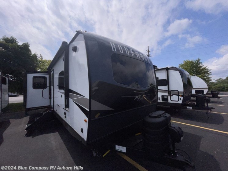 New 2024 Forest River Rockwood Ultra Lite 2906BS available in Auburn Hills, Michigan