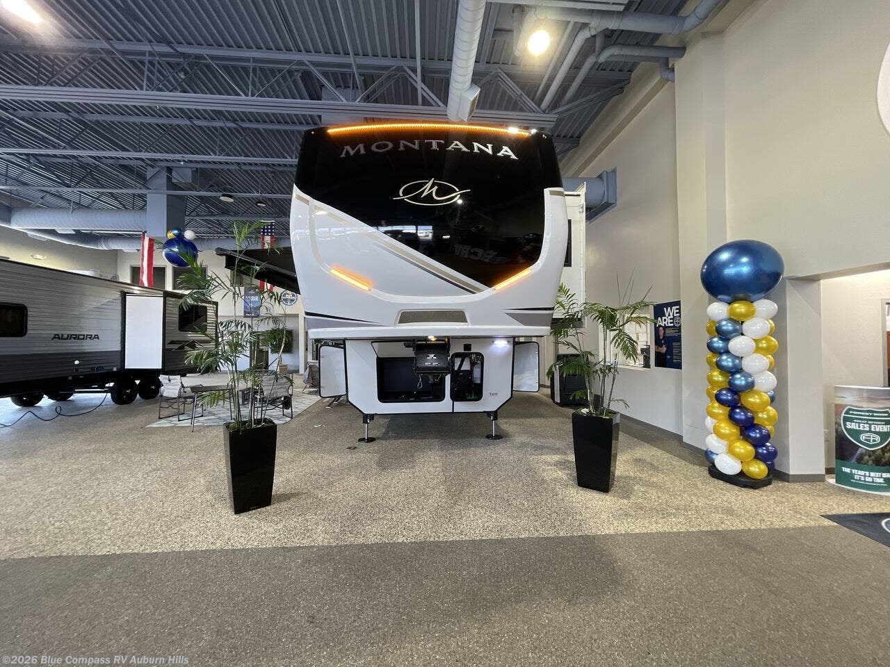 New 2025 Keystone Montana 3532SP available in Auburn Hills, Michigan