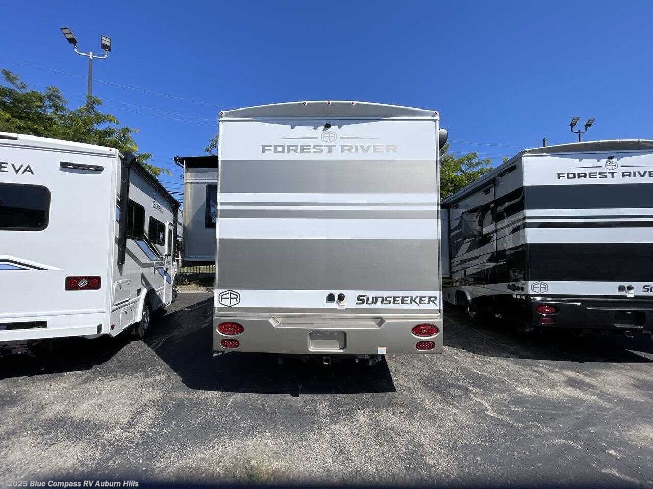 New 2026 Forest River Sunseeker MBS 2400BDS available in Auburn Hills, Michigan