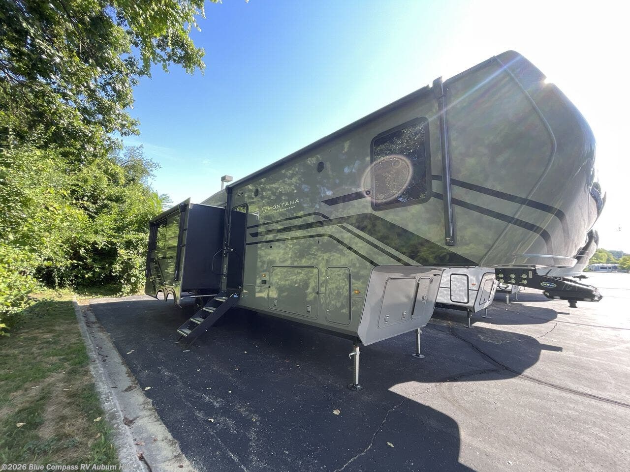 2026 Montana High Country 325RK by Keystone from Blue Compass RV Auburn Hills in Auburn Hills, Michigan
