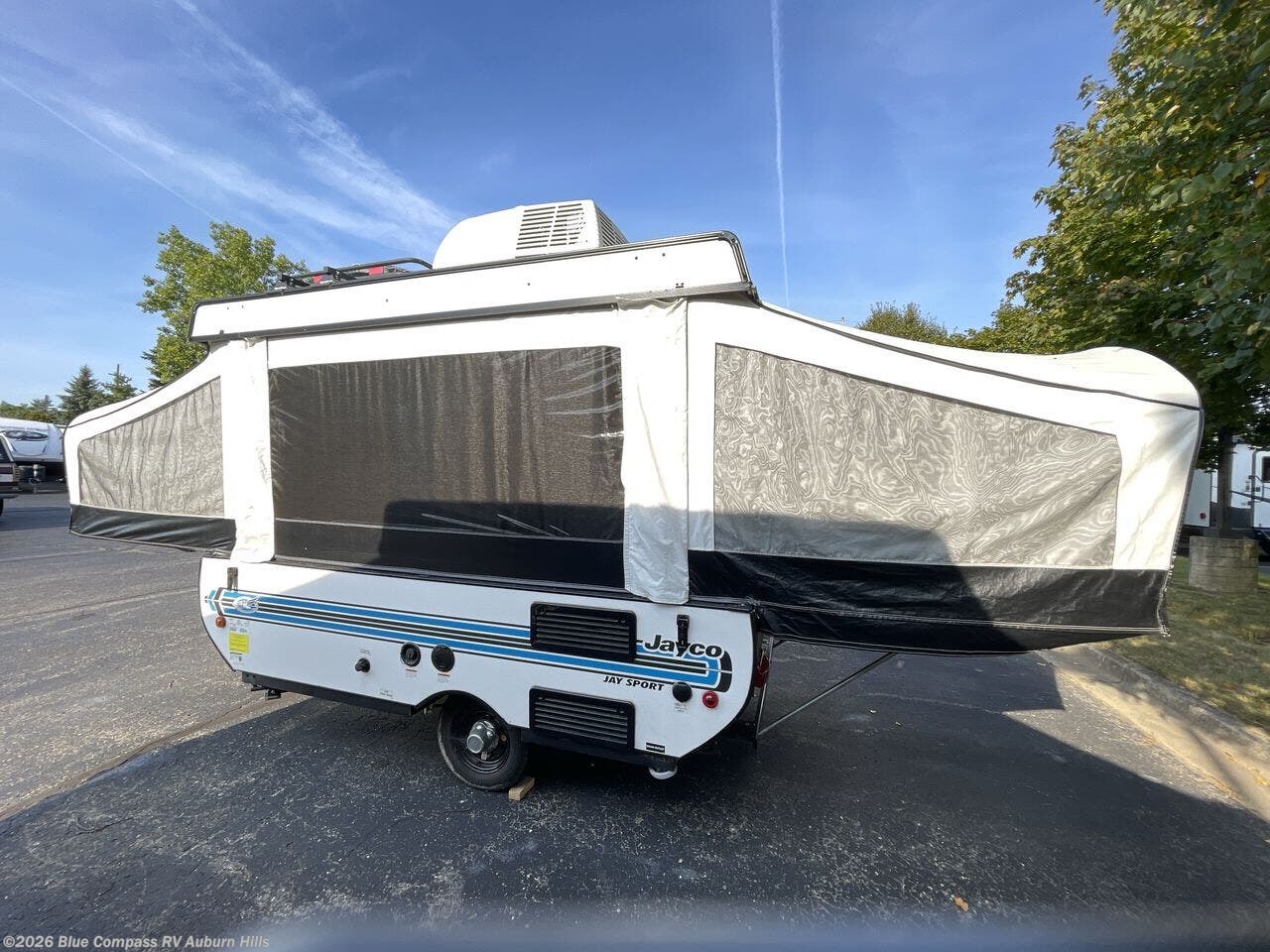 2017 Jay Series Sport 10SD by Jayco from Blue Compass RV Auburn Hills in Auburn Hills, Michigan