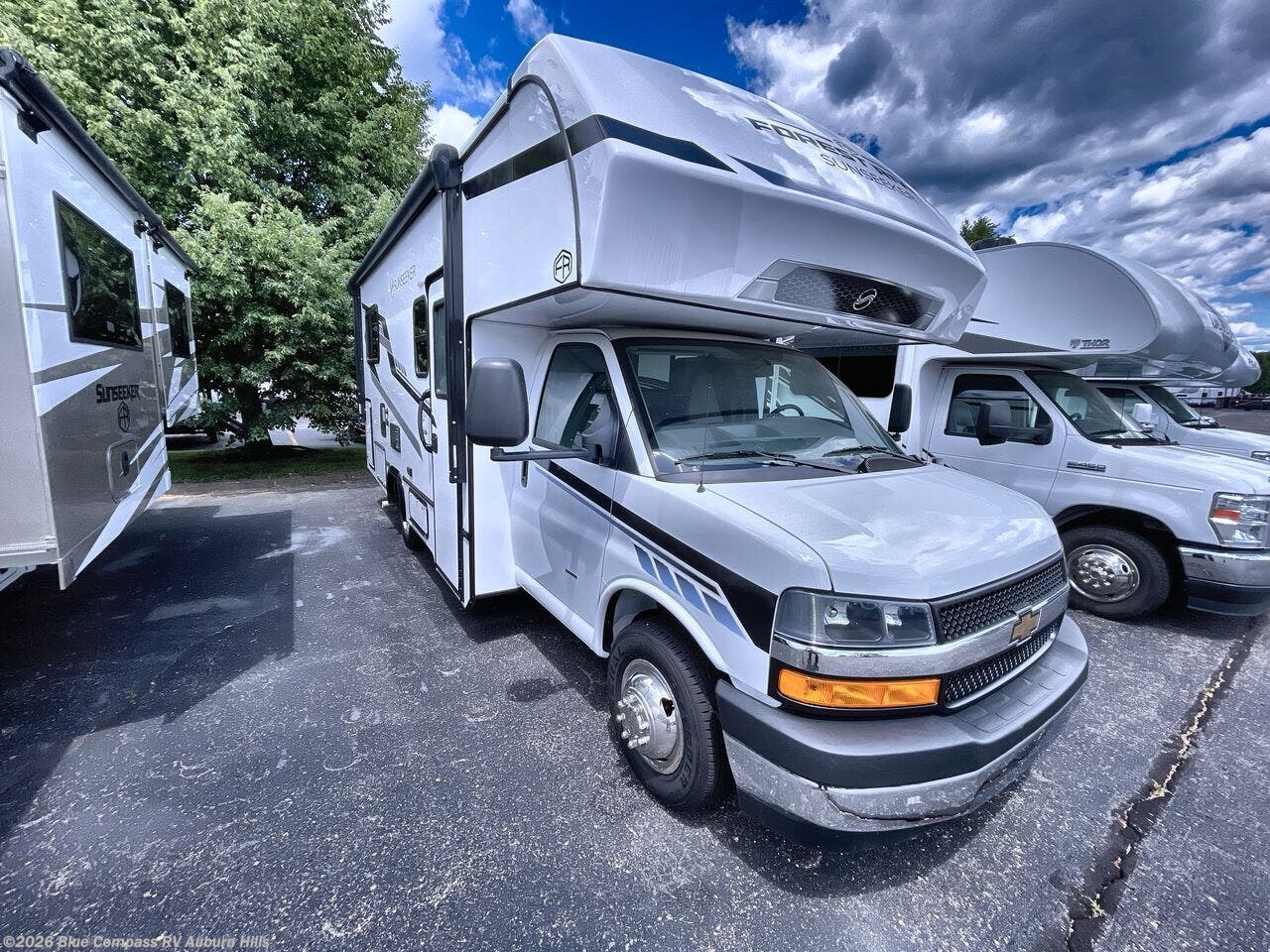 2026 Sunseeker LE 2350LE Chevy by Forest River from Blue Compass RV Auburn Hills in Auburn Hills, Michigan