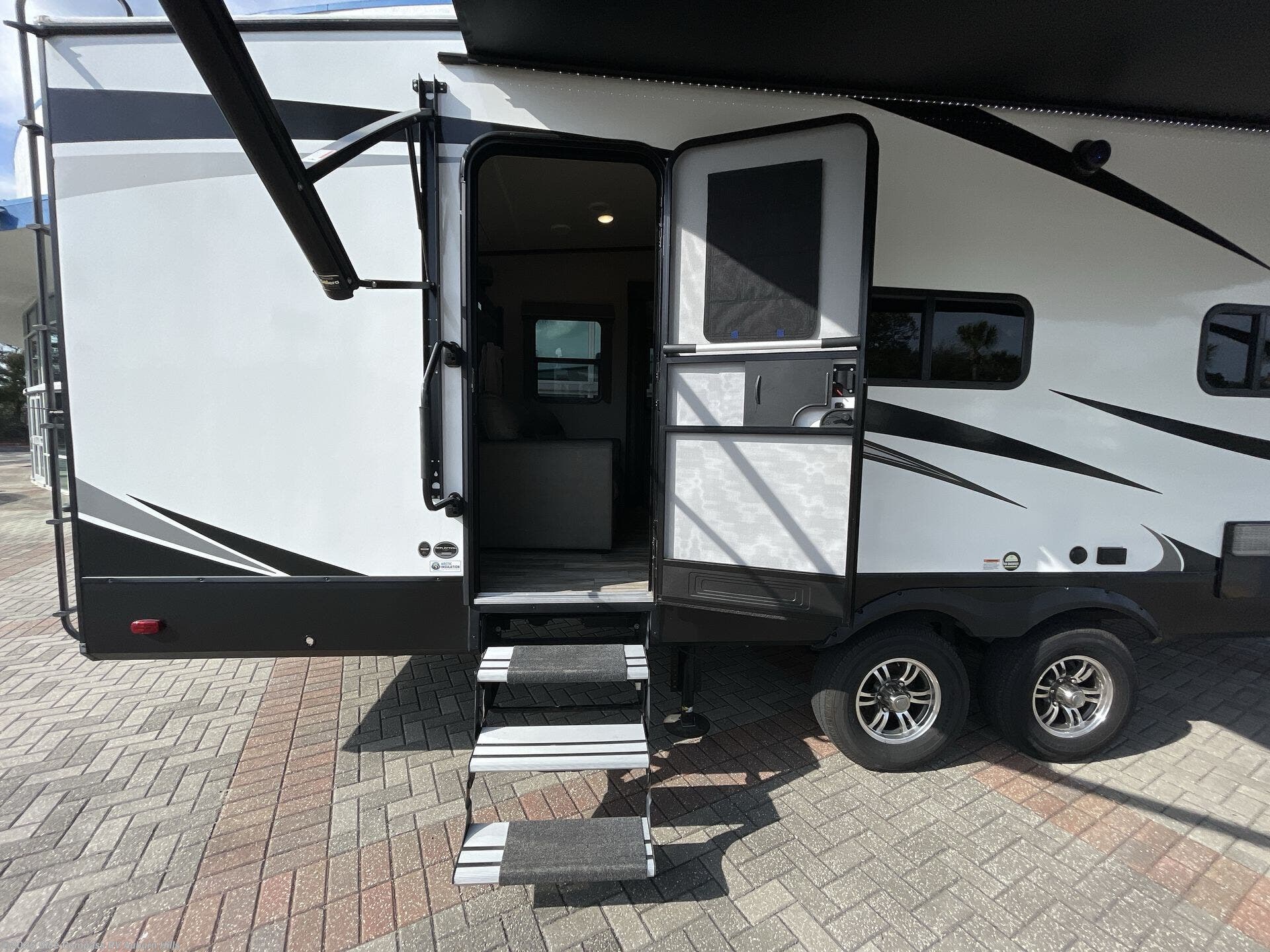 2020 Reflection 150 Series 268BH by Grand Design from Blue Compass RV Auburn Hills in Auburn Hills, Michigan