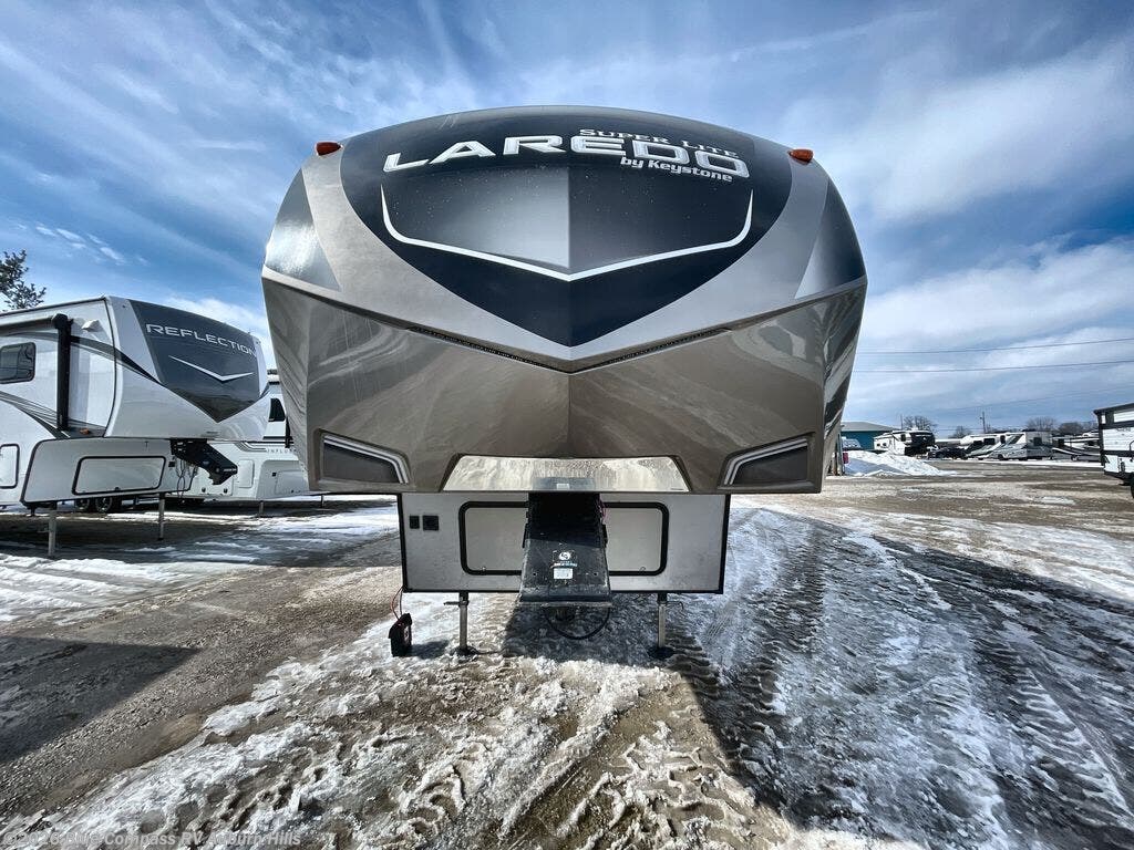 Used 2020 Keystone Laredo Super Lite 298SRL available in Auburn Hills, Michigan