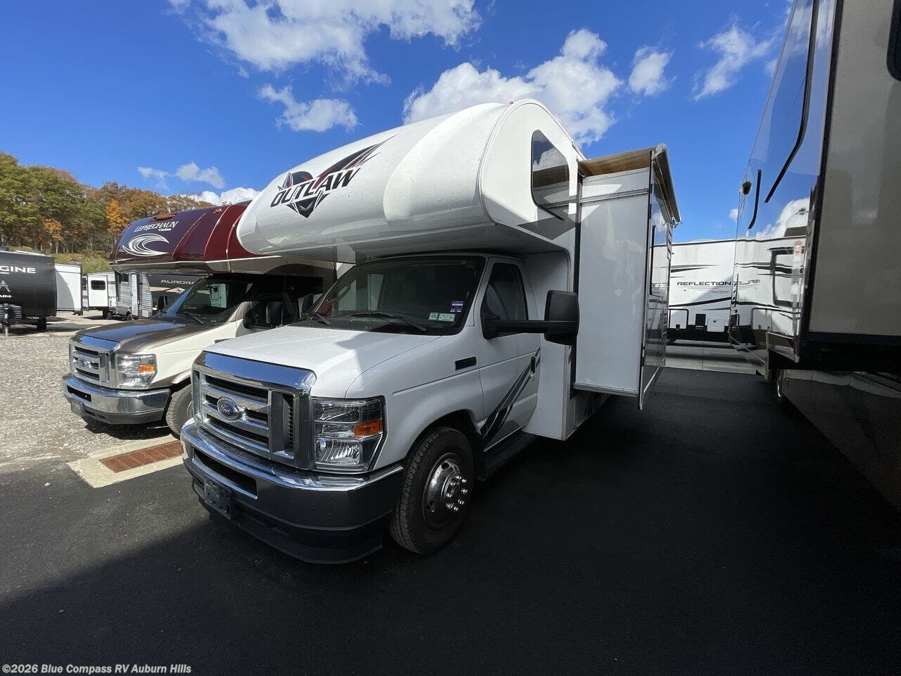 Used 2023 Thor Motor Coach Outlaw Class C 29J available in Auburn Hills, Michigan