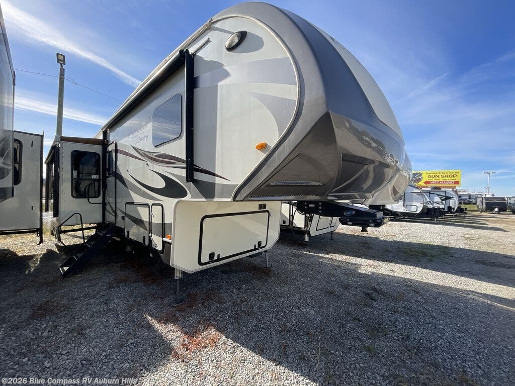 2018 Cardinal 3350RL by Forest River from Blue Compass RV Auburn Hills in Auburn Hills, Michigan