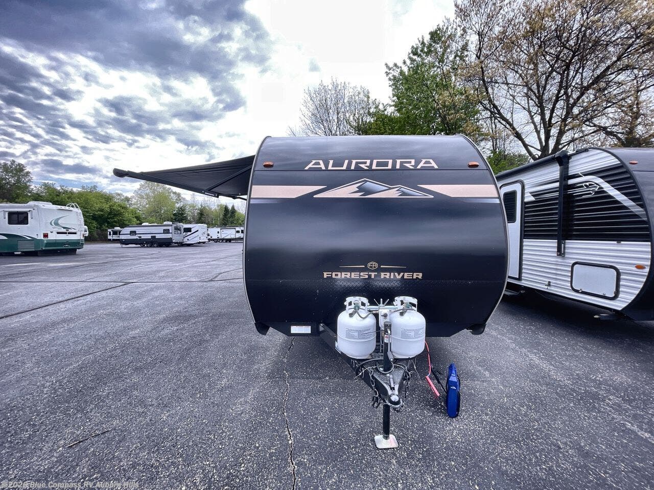 New 2026 Forest River Aurora Light 26BH available in Auburn Hills, Michigan