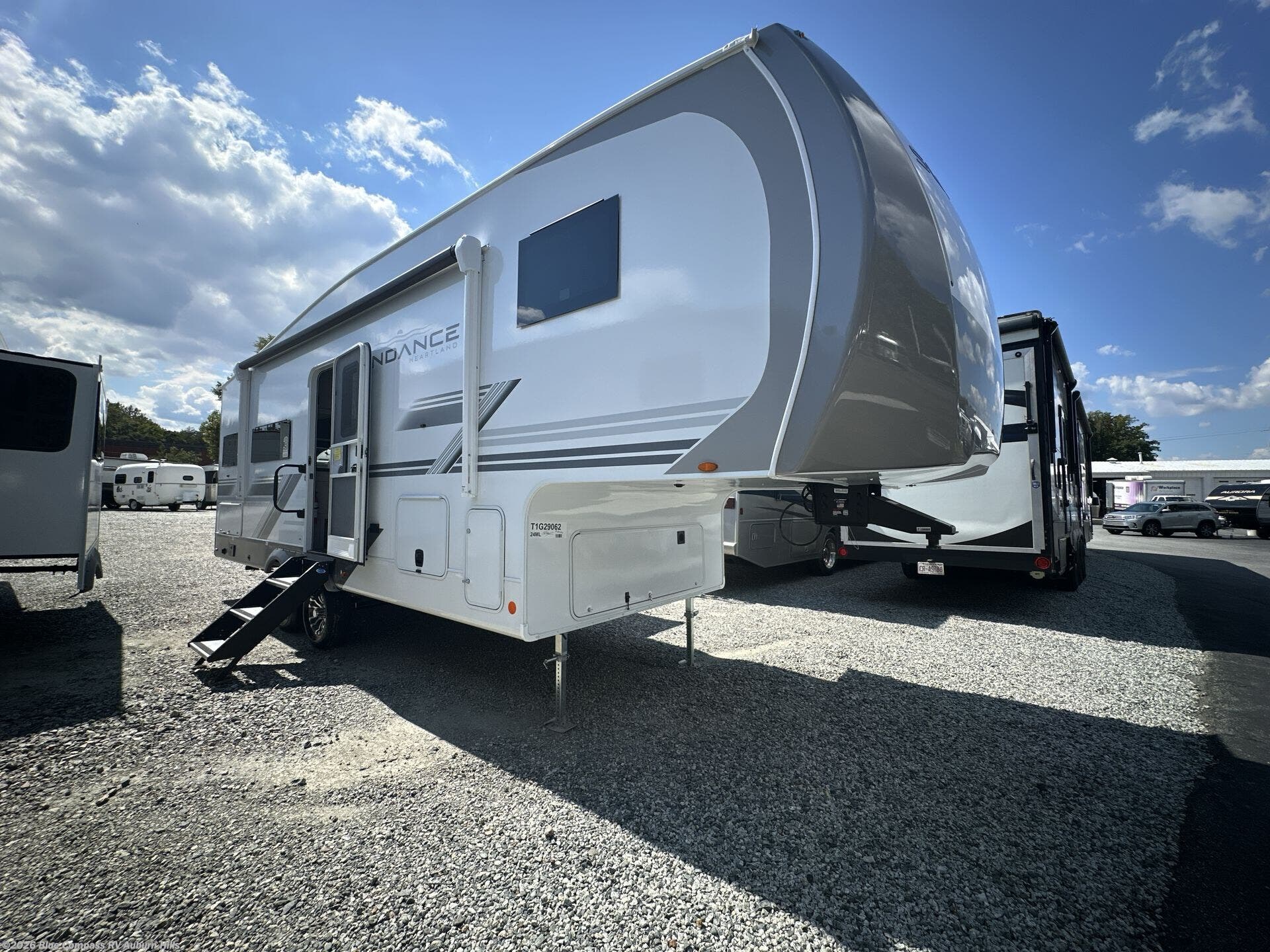 2026 Sundance 24ML by Heartland from Blue Compass RV Auburn Hills in Auburn Hills, Michigan