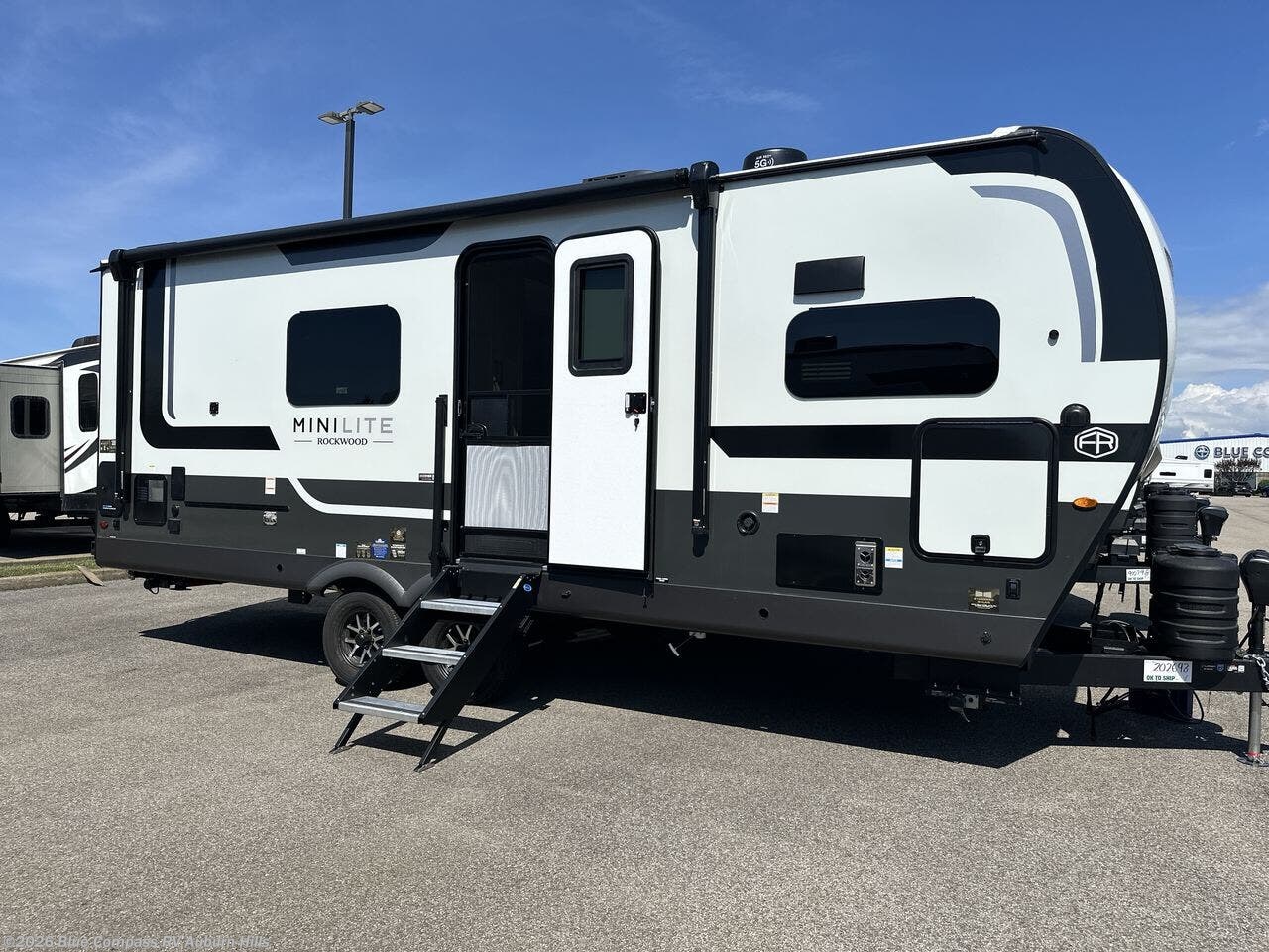 2027 Rockwood Mini Lite 2523MBR by Forest River from Blue Compass RV Auburn Hills in Auburn Hills, Michigan