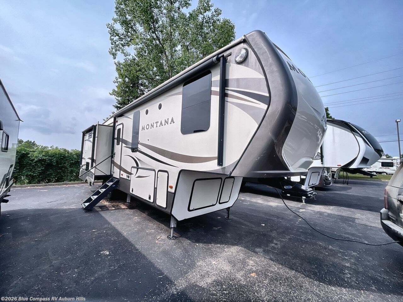 2018 Montana 3160RL by Keystone from Blue Compass RV Auburn Hills in Auburn Hills, Michigan