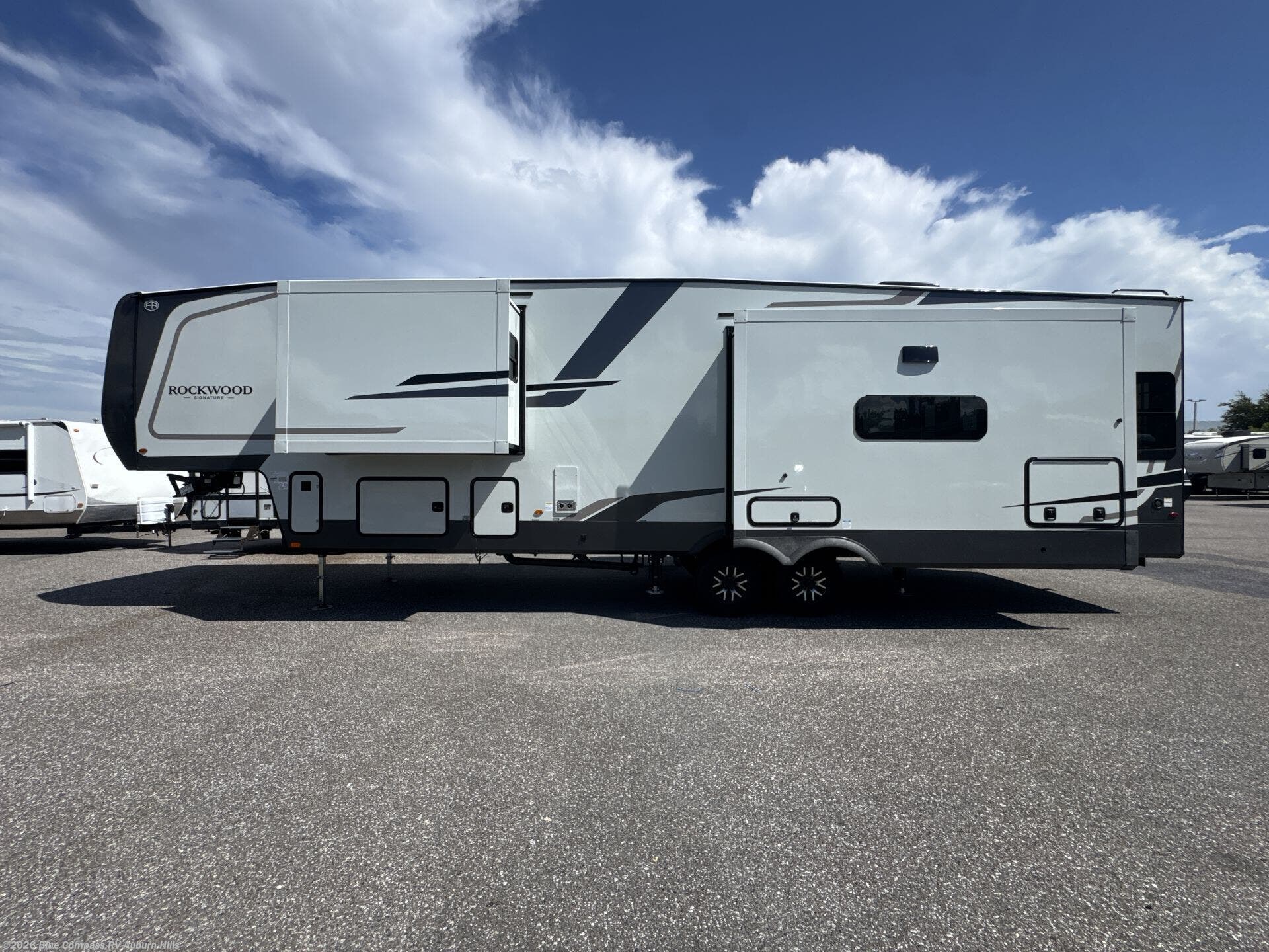 2027 Rockwood Signature 401SFB by Forest River from Blue Compass RV Auburn Hills in Auburn Hills, Michigan
