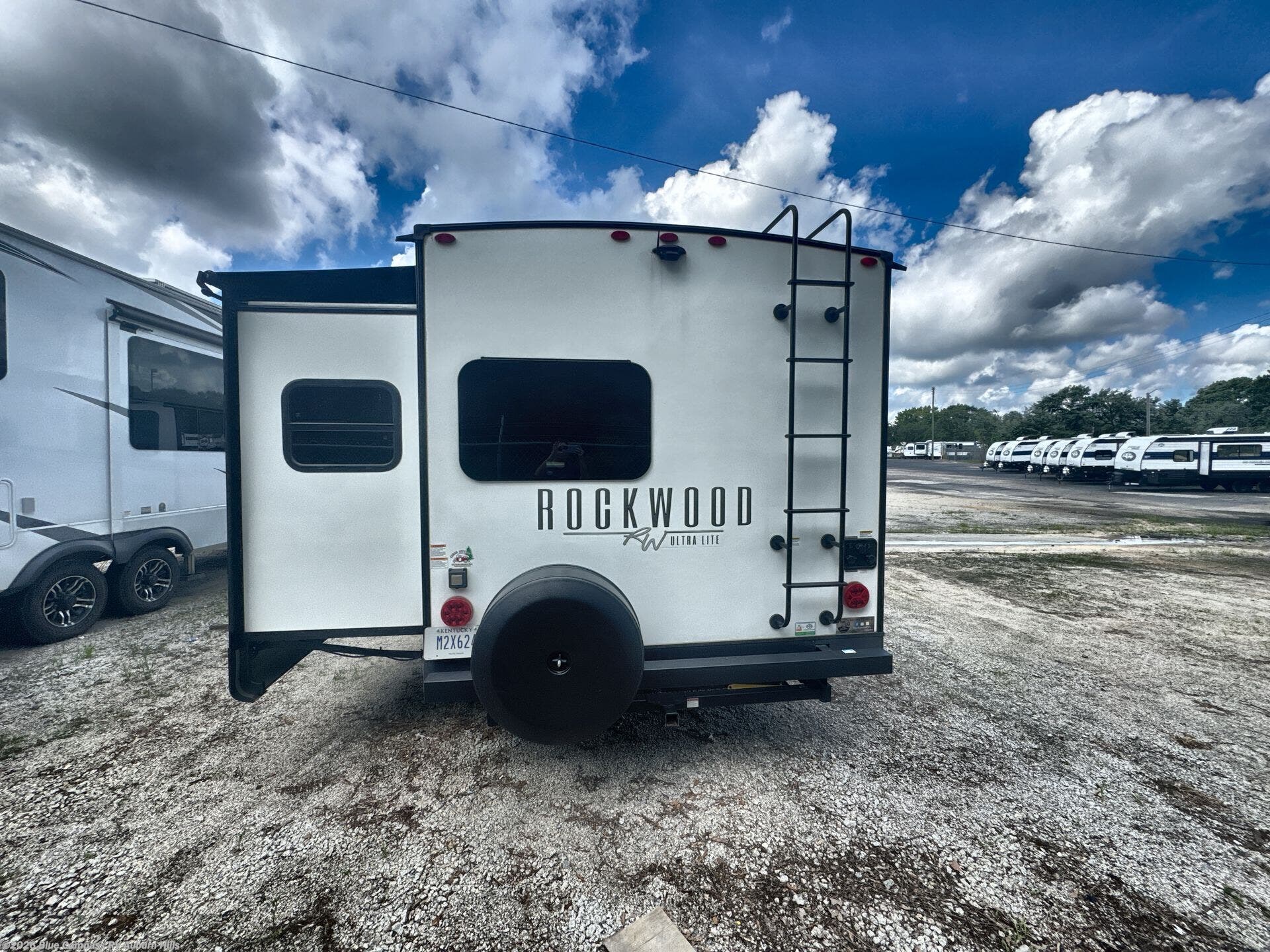 2025 Rockwood Ultra Lite 2608BS by Forest River from Blue Compass RV Auburn Hills in Auburn Hills, Michigan