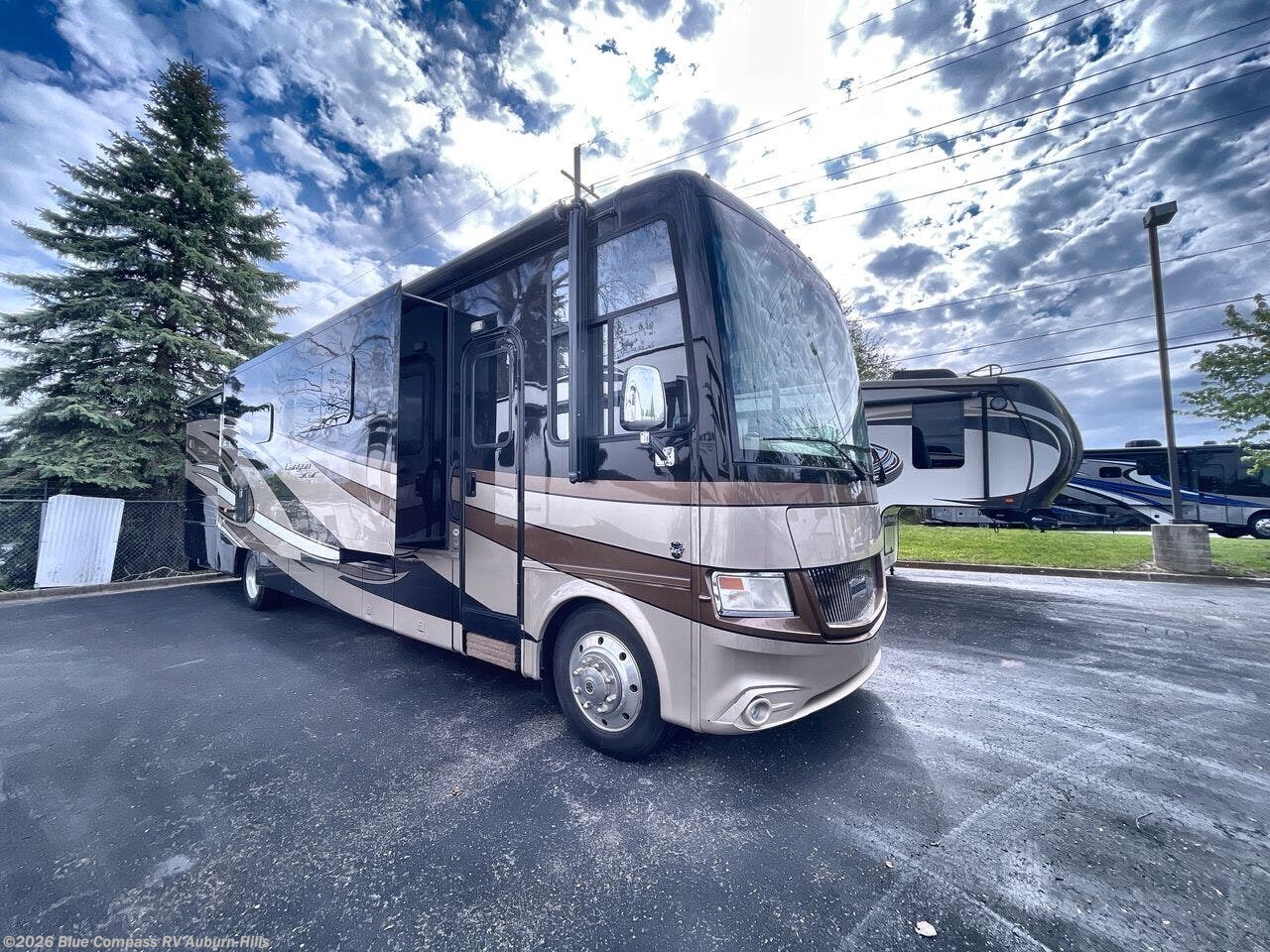 2017 Canyon Star 3914 by Newmar from Blue Compass RV Auburn Hills in Auburn Hills, Michigan